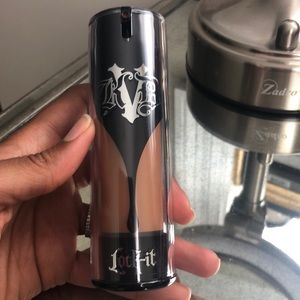 KVD Beauty Lock-It Foundation in shaded Deep 71
